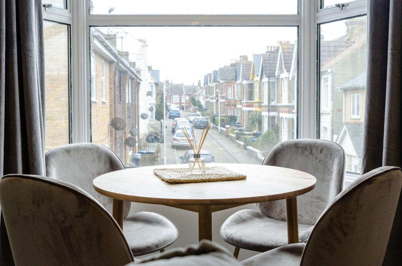 Central Chic Margate Apartment, Edge Of Old Town! المظهر الخارجي الصورة